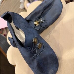 Stylish Navy Blue Women's Flats